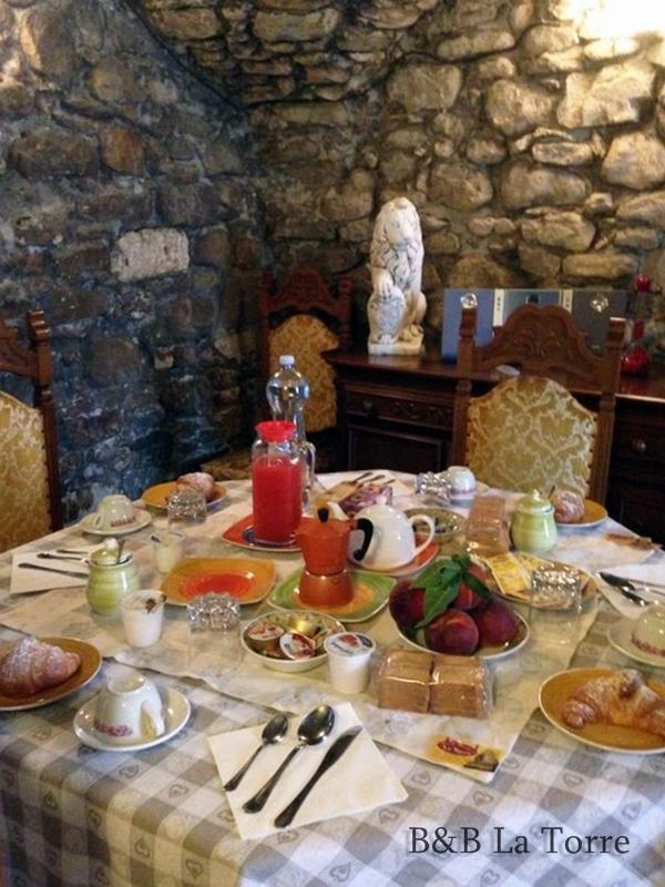 La Torre Acomodação com café da manhã Dolceacqua Exterior foto