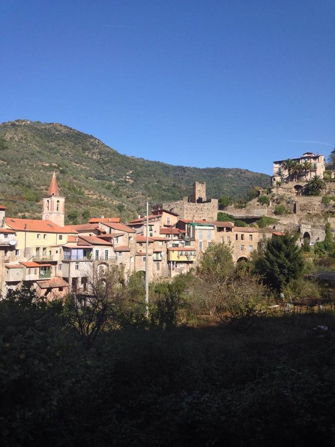 La Torre Acomodação com café da manhã Dolceacqua Exterior foto