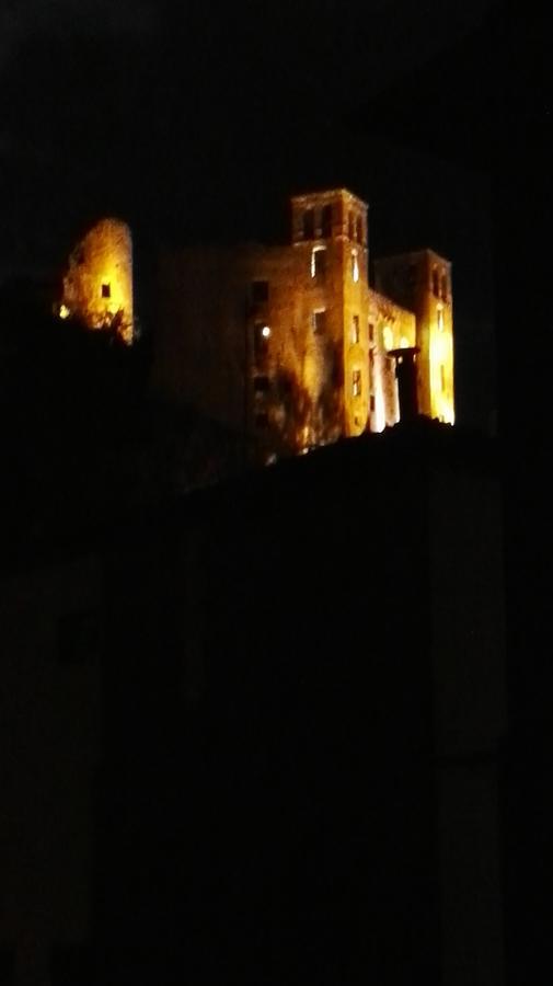 La Torre Acomodação com café da manhã Dolceacqua Exterior foto